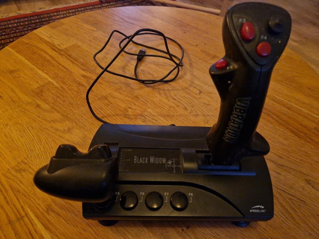 Speedlink Black Widow joystick voor flightsim, Ophalen
