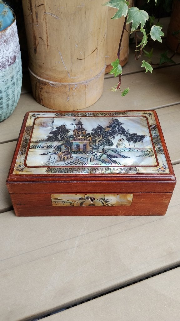 Aziatische houten sieraden kistje met parelmoer inleg, Antiek en Kunst, Ophalen of Verzenden