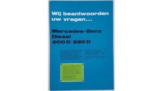 Mercedes W115 Diesel 200D 220D originele brochure/autofolder, Ophalen of Verzenden, Zo goed als nieuw, Mercedes