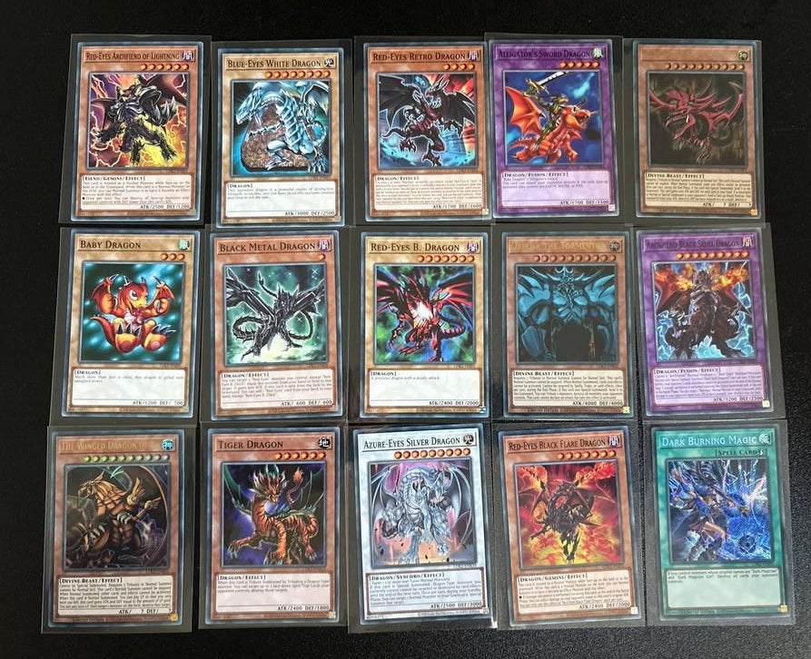 Yu-Gi-Oh! Draken Verzameling, Ophalen of Verzenden, Zo goed als nieuw, Meerdere kaarten, Foil
