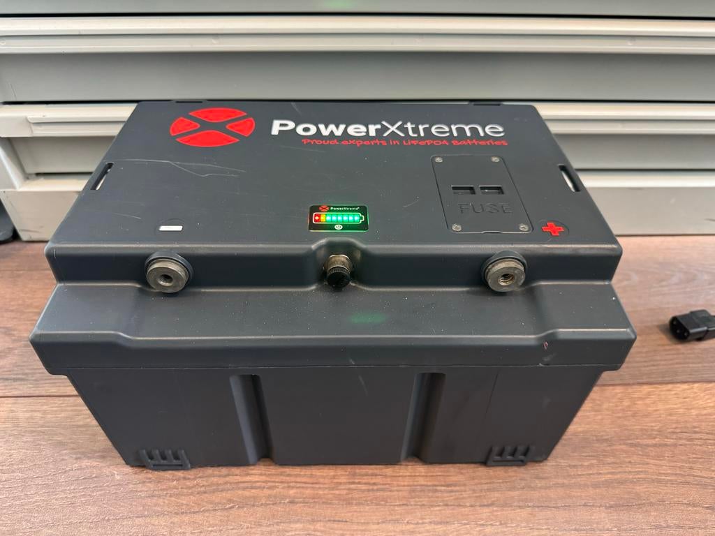 PowerXtreme X210 LiFePo4 accu 12V 210Ah - Zeer Goede Staat, Ophalen, Gebruikt