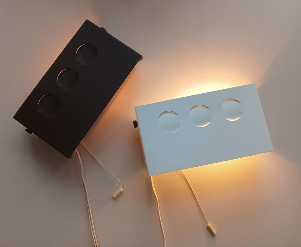 2 vintage wandlampjes/bedlampjes, bruin en wit, Hamalux 1970, Huis en Inrichting, Lampen | Wandlampen, Ophalen of Verzenden, Gebruikt