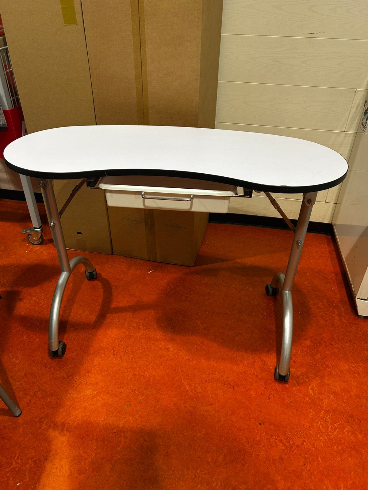 Opvouwbare nageltafel, Ophalen, Gebruikt, 50 tot 100 cm, Minder dan 50 cm