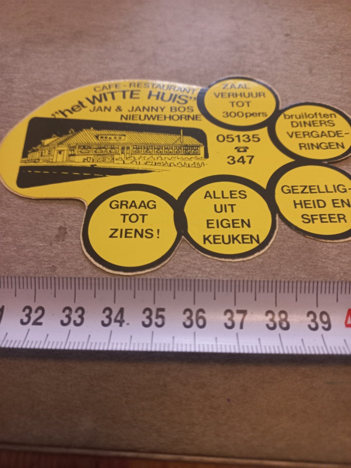 Vintage sticker "Het Witte Huis" Nieuwehorne, Verzamelen, Stickers, Gebruikt, Overige typen, Ophalen of Verzenden