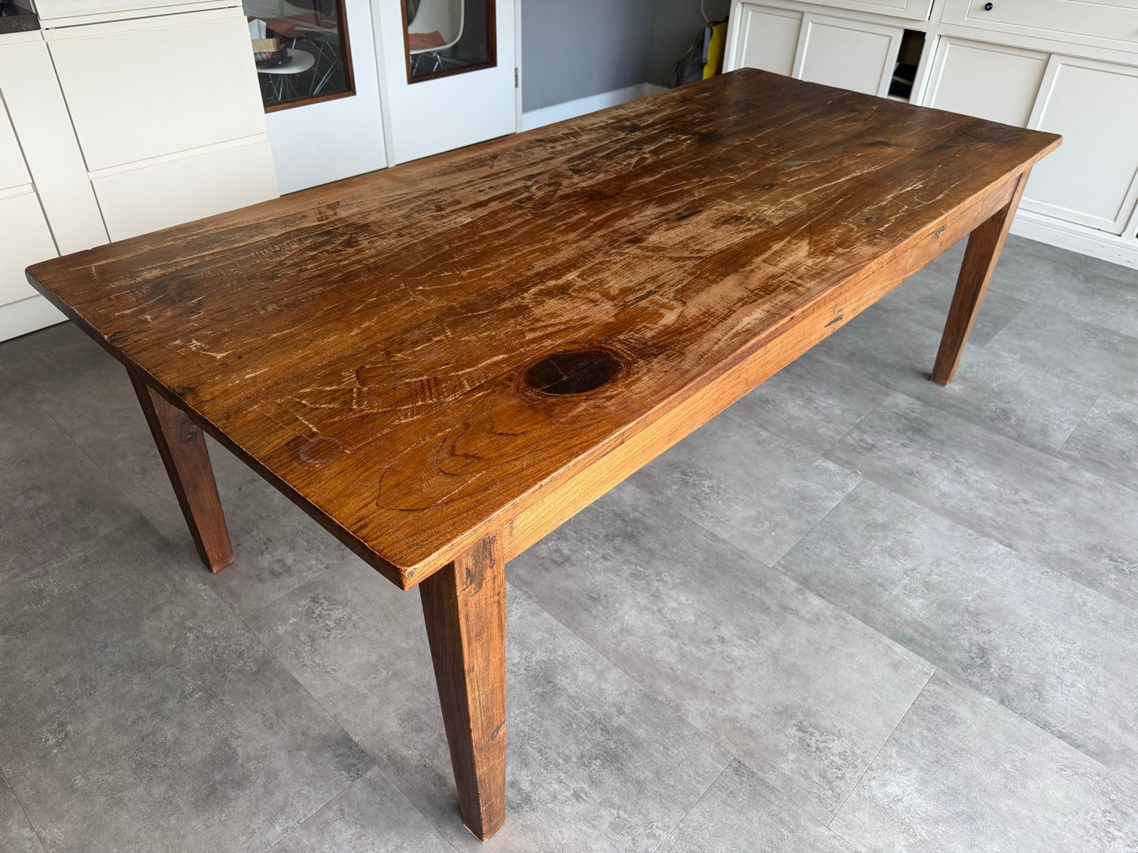 Doorleefde ‘Franse’ eetkamertafel 100x220 oud teakhout, Huis en Inrichting, Tafels | Eettafels, Ophalen, Gebruikt, Frans, landelijk