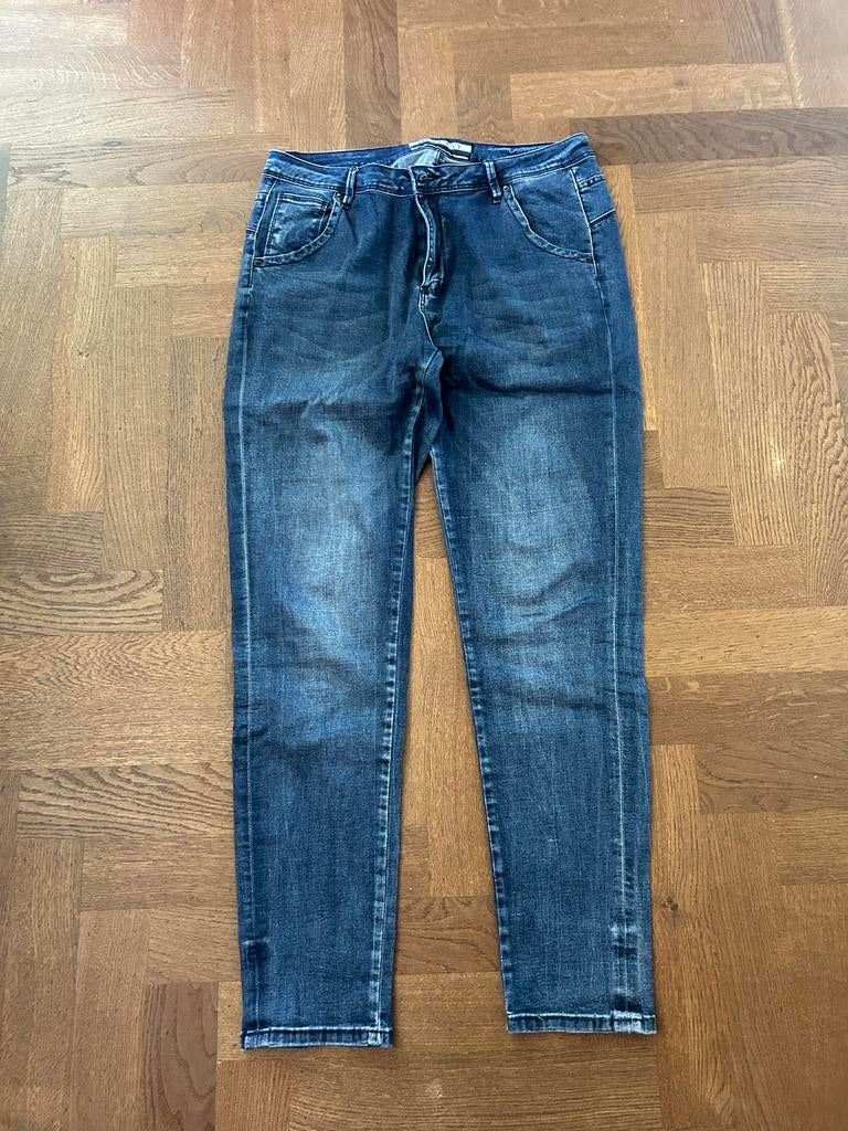BIANCO Jeans - Maat W33-W36 (confectie 42/44), Kleding | Dames, Spijkerbroeken en Jeans, Ophalen of Verzenden, Zo goed als nieuw