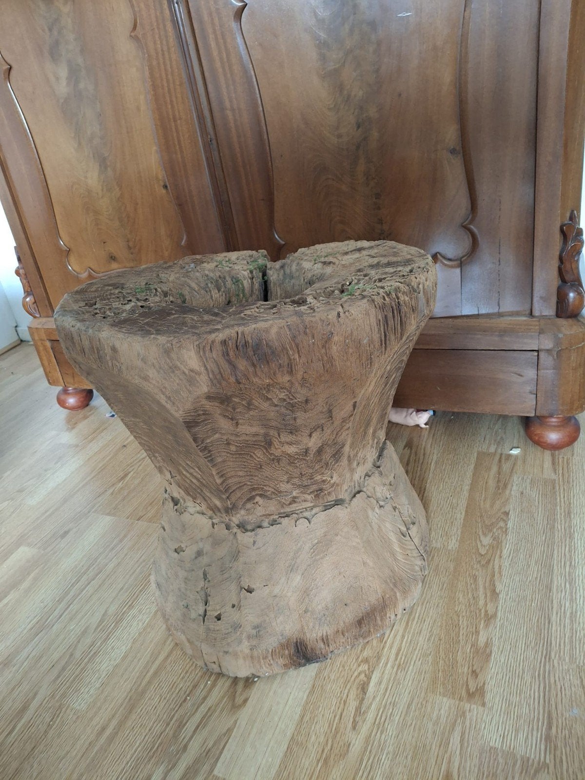 Unieke handgemaakte houten kruk/bijzettafel, Ophalen