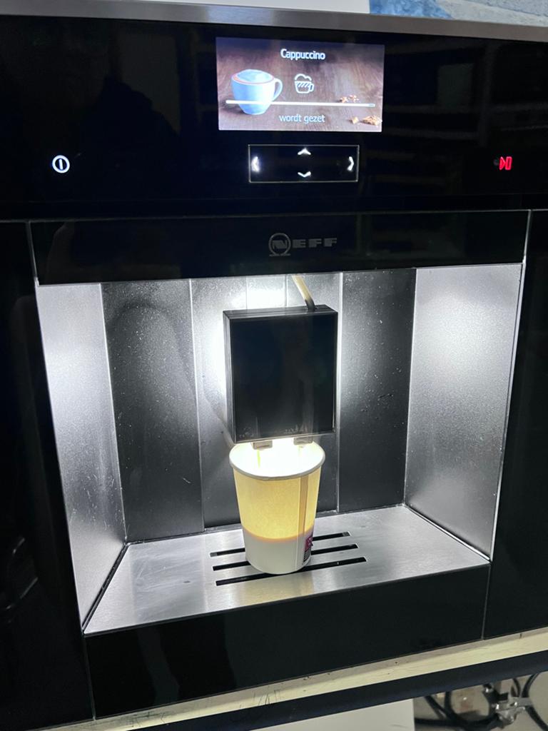 Prachtige goed onderhouden Neff inbouw koffiemachine., Ophalen, Zo goed als nieuw, Koffiemachine
