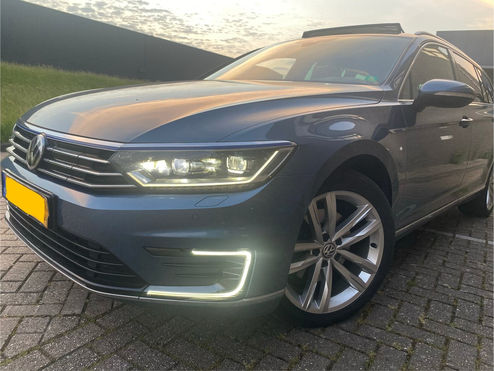Volkswagen Passat 1.4 TSI GTE  Phev 160kw  Dsg6 2016 Blauw, Blauw, 1600 kg, 93 €/maand, Te koop