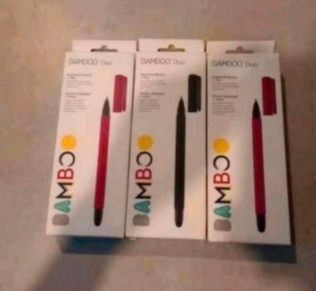 Wacom bamboo duo pen €10 nieuw in doos

Interesse stuur me e, Ophalen of Verzenden, Nieuw