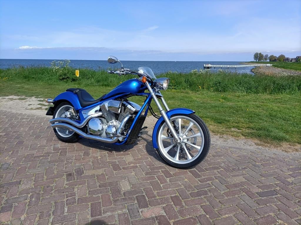 Te koop Honda Fury, blauw, custom luchtfilter en uitlaat, 2 cilinders, Chopper, Particulier, Cardan-aandrijving