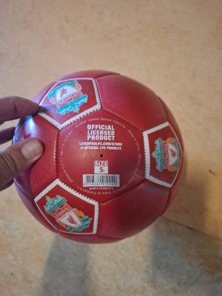 Liverpool Voetbal size 5, Maat XS of kleiner, Ophalen of Verzenden, Gebruikt, Bal