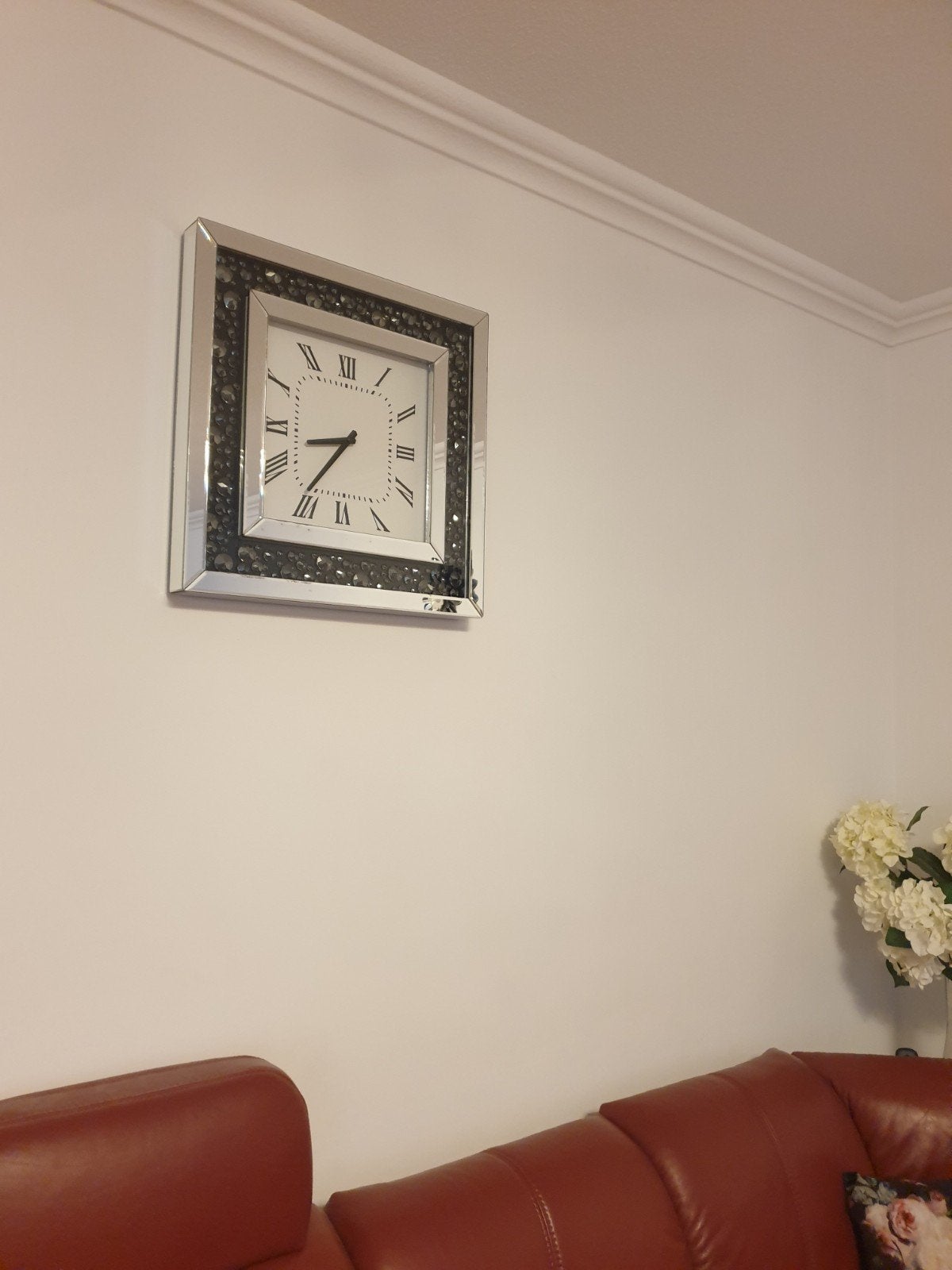 Moderne Wandklok met Spiegel en Kristallen Details, Huis en Inrichting, Ophalen