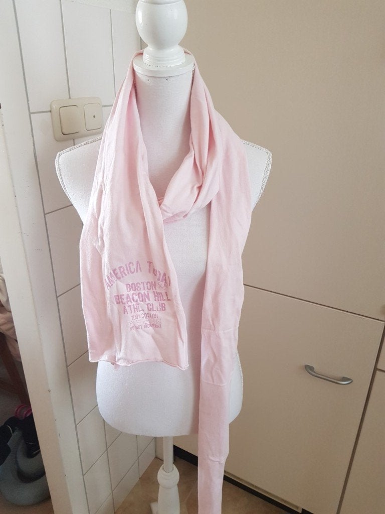 roze sjaal, Ophalen of Verzenden, Zo goed als nieuw, Maat 38/40 (M), Sjaal