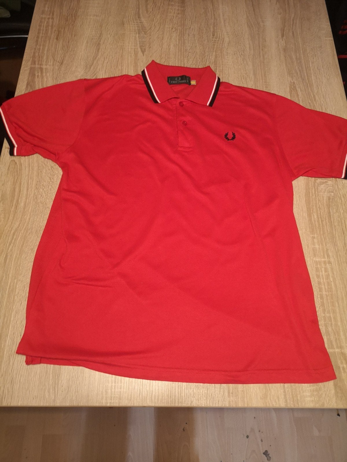 Rode polo van Fred Perry, maat L., Kleding | Heren, Polo's, Maat 52/54 (L), Verzenden, Zo goed als nieuw, Fred Perry