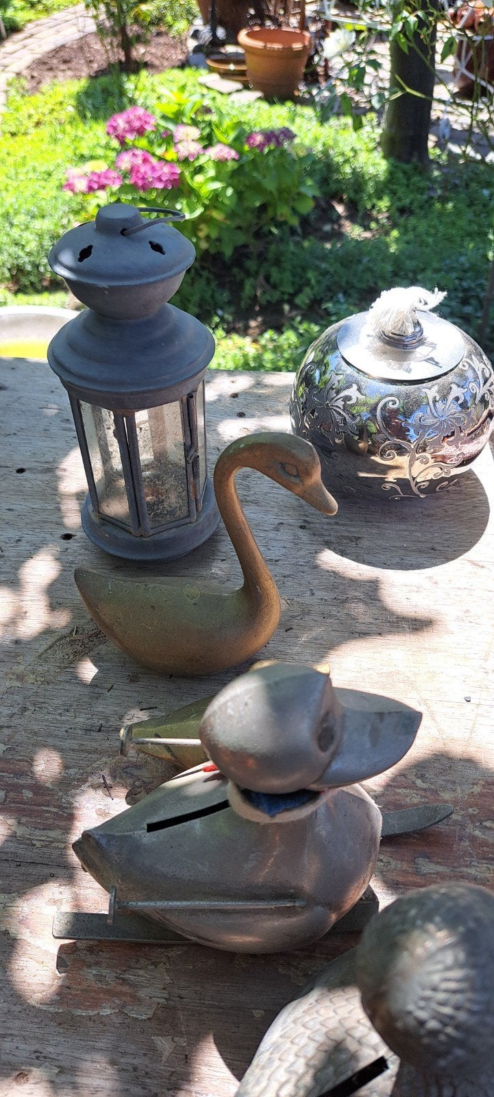 Diverse decoratieve items: lantaarn, eenden, hagedis, doos, Ophalen of Verzenden