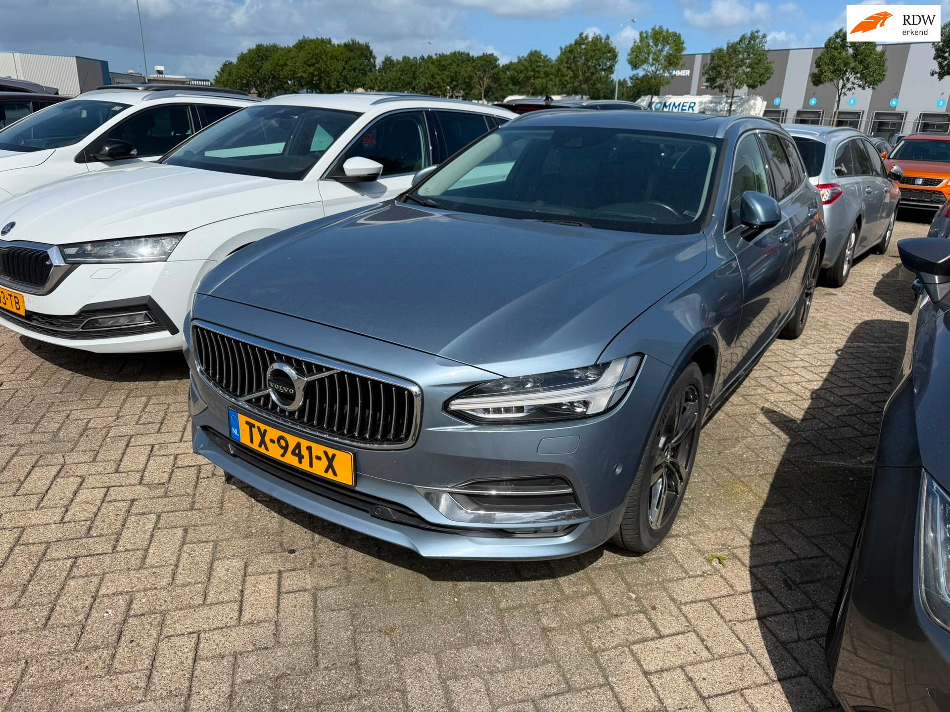 Volvo V90 2.0 D4 Inscription, Auto's, Volvo, Euro 6, 1969 cc, Blauw, Leder
