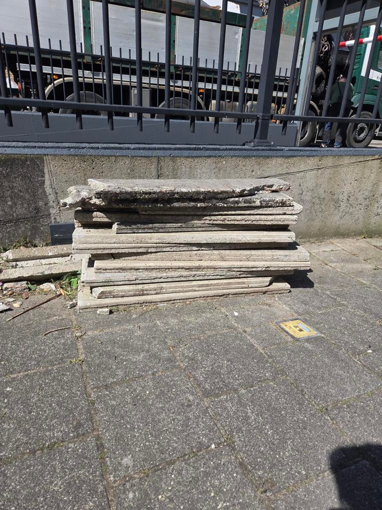 Betondelen gratis, Tuin en Terras, Ophalen