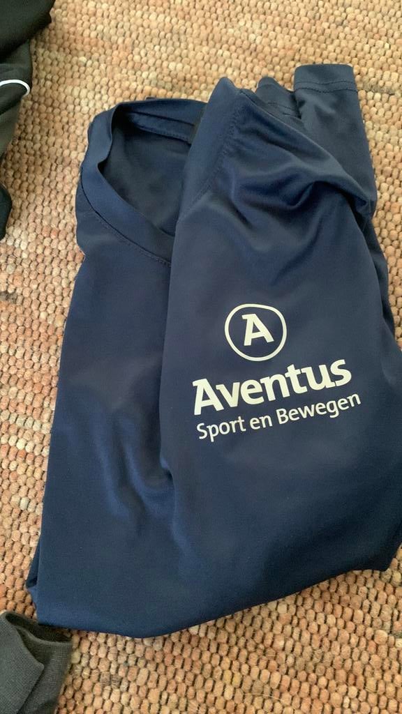 Shirt sport en bewegen maat s, Ophalen of Verzenden, Zo goed als nieuw, Blauw