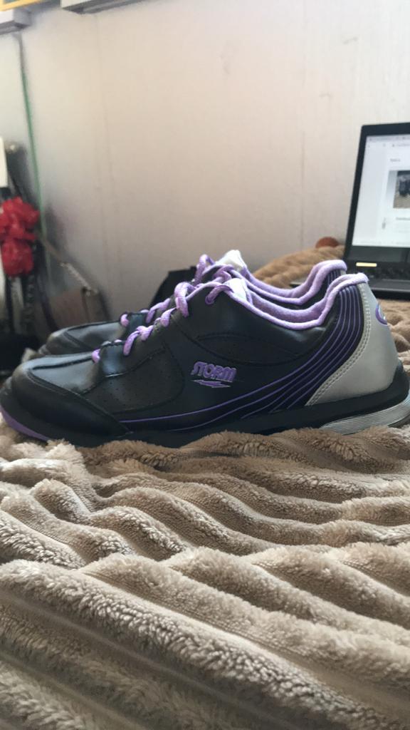 Storm Bowlingschoenen Zwart/Paars maat 41, Sport en Fitness, Bowlen, Ophalen of Verzenden, Gebruikt, Schoenen