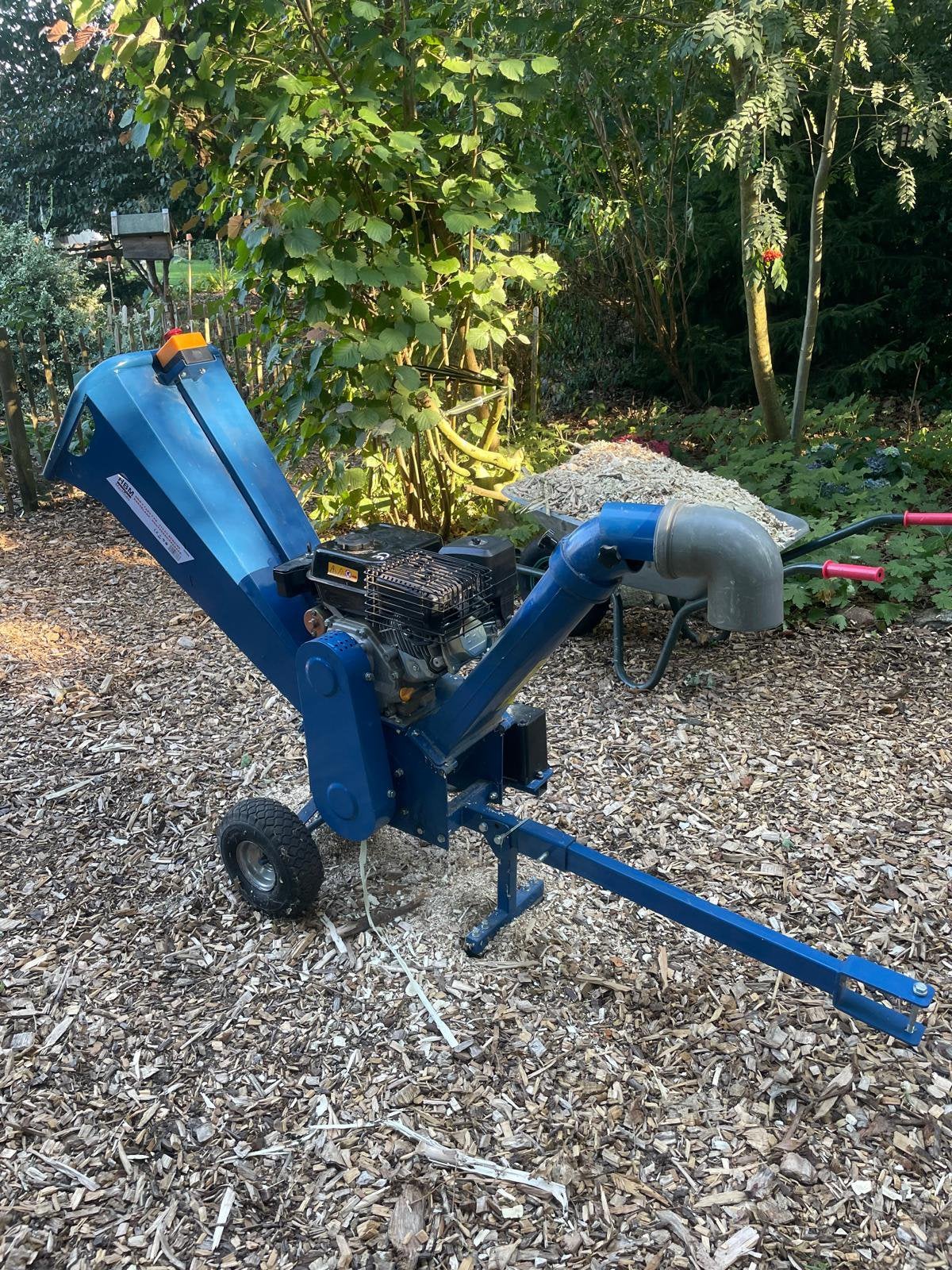 HBM hakselaar houtversnipperaar 4 takt 7 PK 212cc, Tuin en Terras, Hakselaars, Ophalen, Gebruikt
