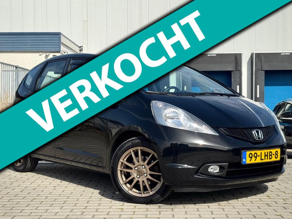 Honda Jazz 1.4 Comfort 1e eignr Nieuwstaat Dealer Uniek NAP, Auto's, Honda, Voorwielaandrijving, Zwart, Zwart, Origineel Nederlands