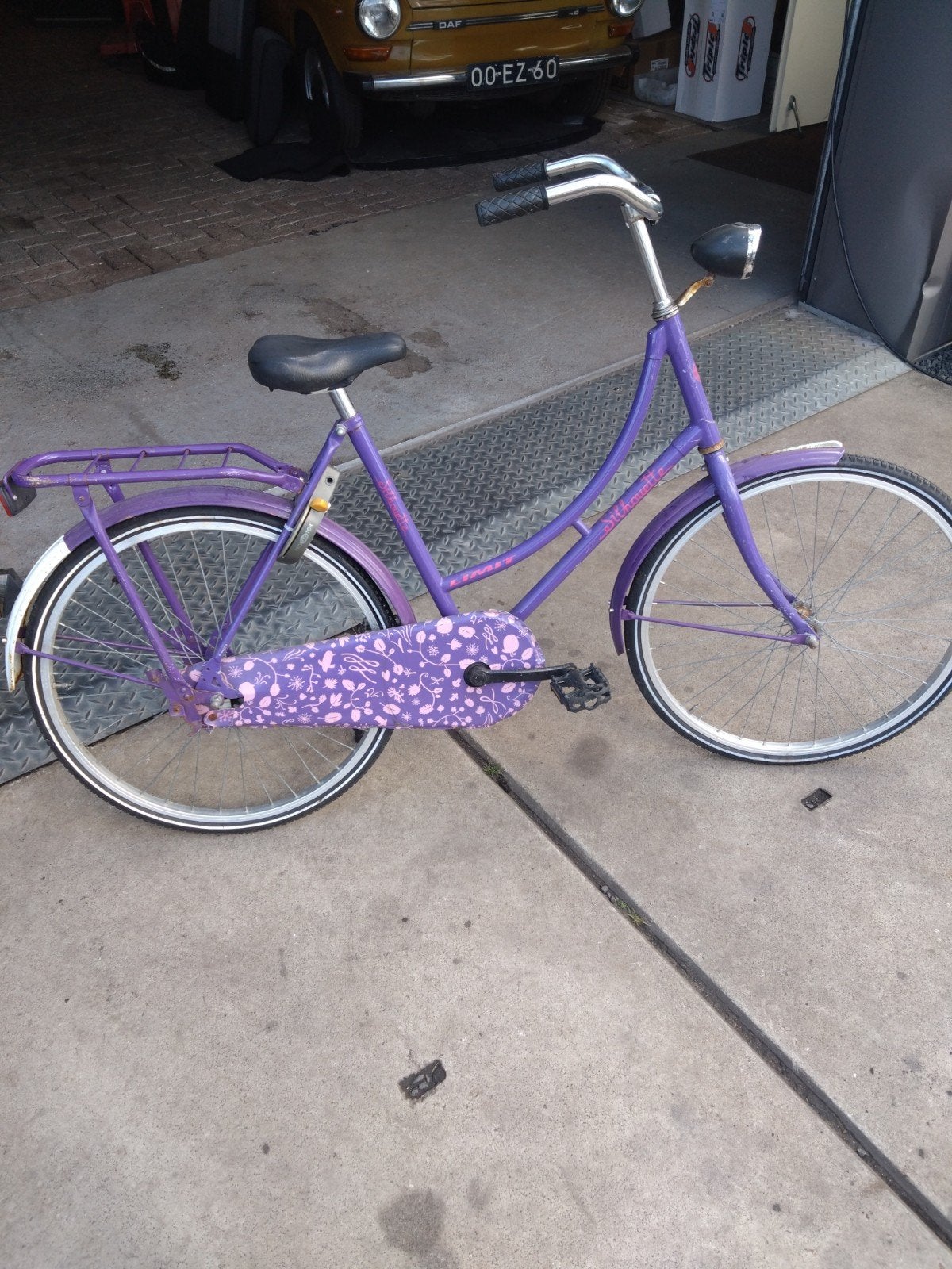 Meisjes Fiets , oma model. €35 .., Ophalen