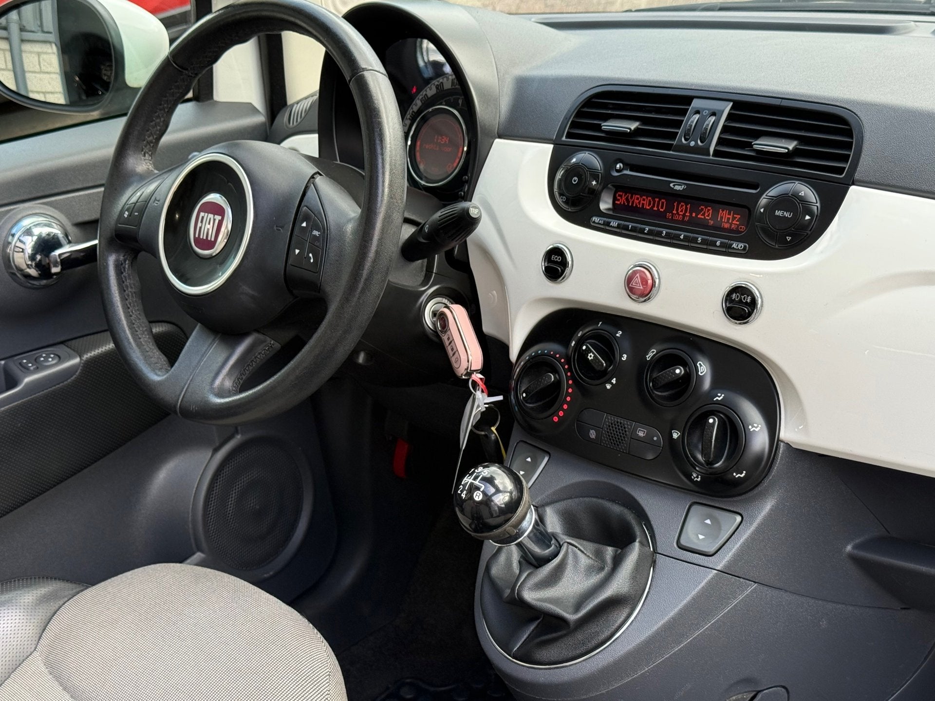 Fiat 500 C 0.9 TwinAir Lounge Cabrio Airco Nieuwe Apk, Auto's, Euro 5, 86 pk, Gebruikt, 31 €/maand