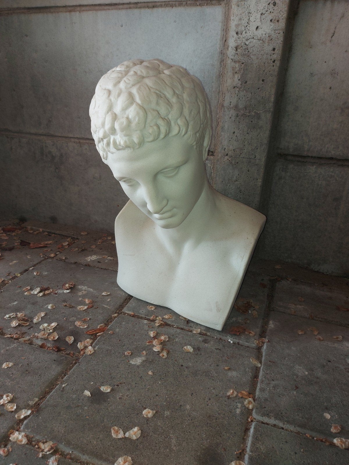 Klassieke Buste van een Man - Wit kunststof, Buste, Kunststof, Ophalen of Verzenden, 20 - 50 cm