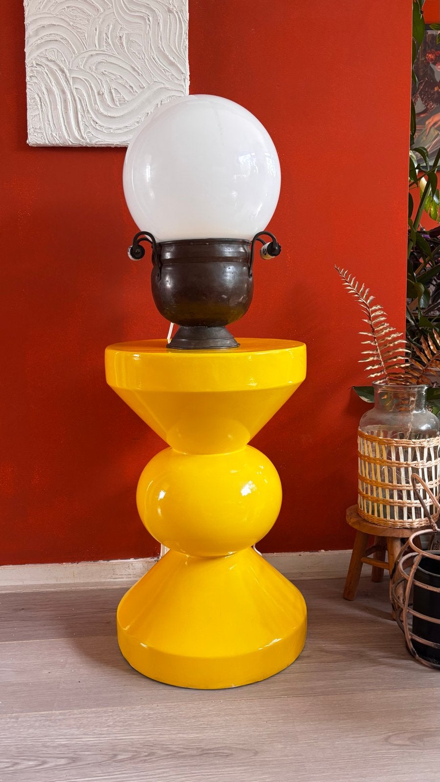 Gele Bijzettafel van Xenos, Overige materialen, Minder dan 55 cm, Nieuw, Overige vormen