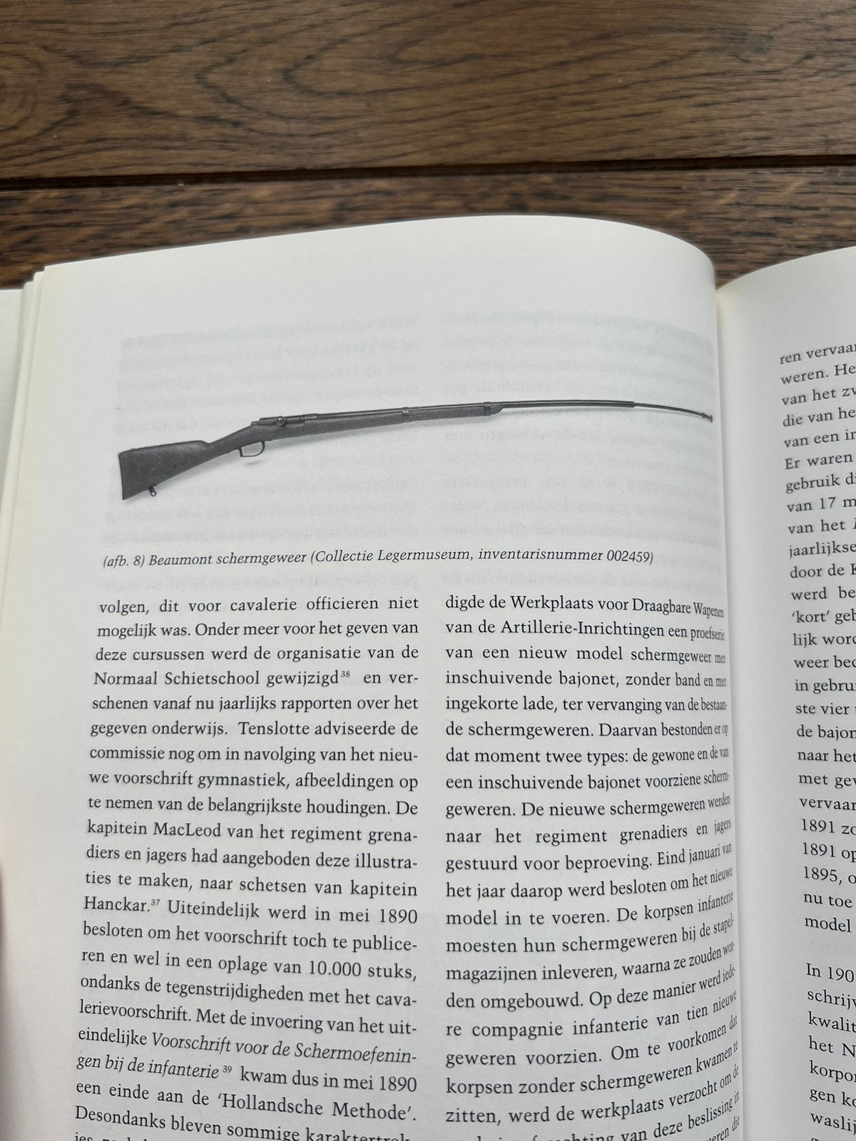 Nederlands naslagwerk oa bajonet schermen beaumont, Verzenden, Nederland, Boek of Tijdschrift