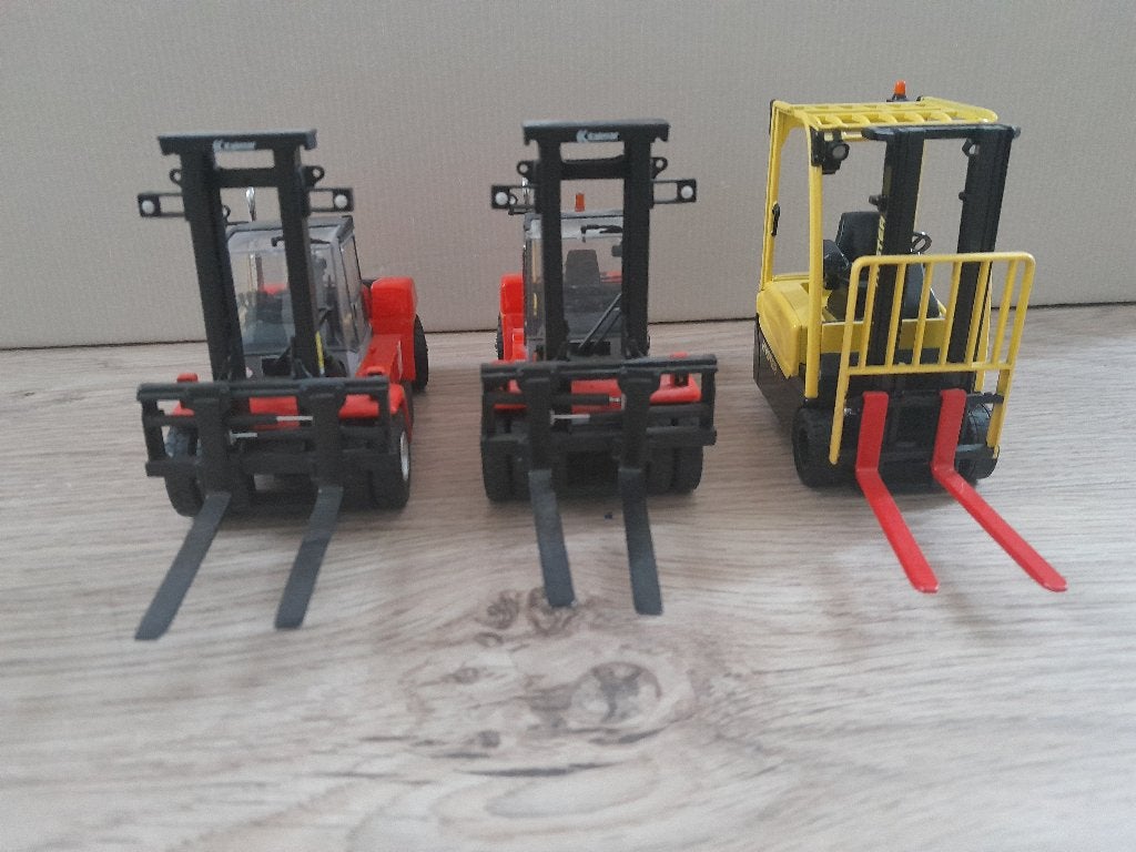 Kalmar en Hyster schaalmodel heftrucks, Overige merken, Gebruikt, Ophalen of Verzenden, Groter dan 1:32