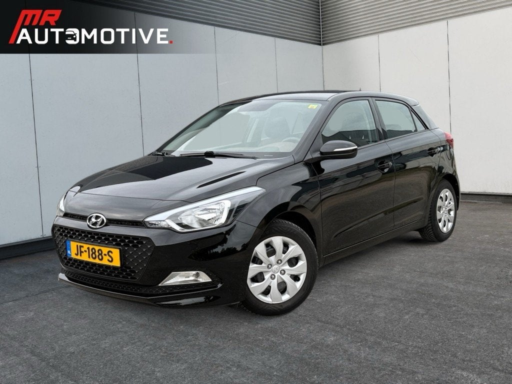 Hyundai I20 1.2 LP iDrive Cool - Airco, Trekhaak, NAP, 21 km/l, 910 kg, 4 cilinders, Met garantie (alle)