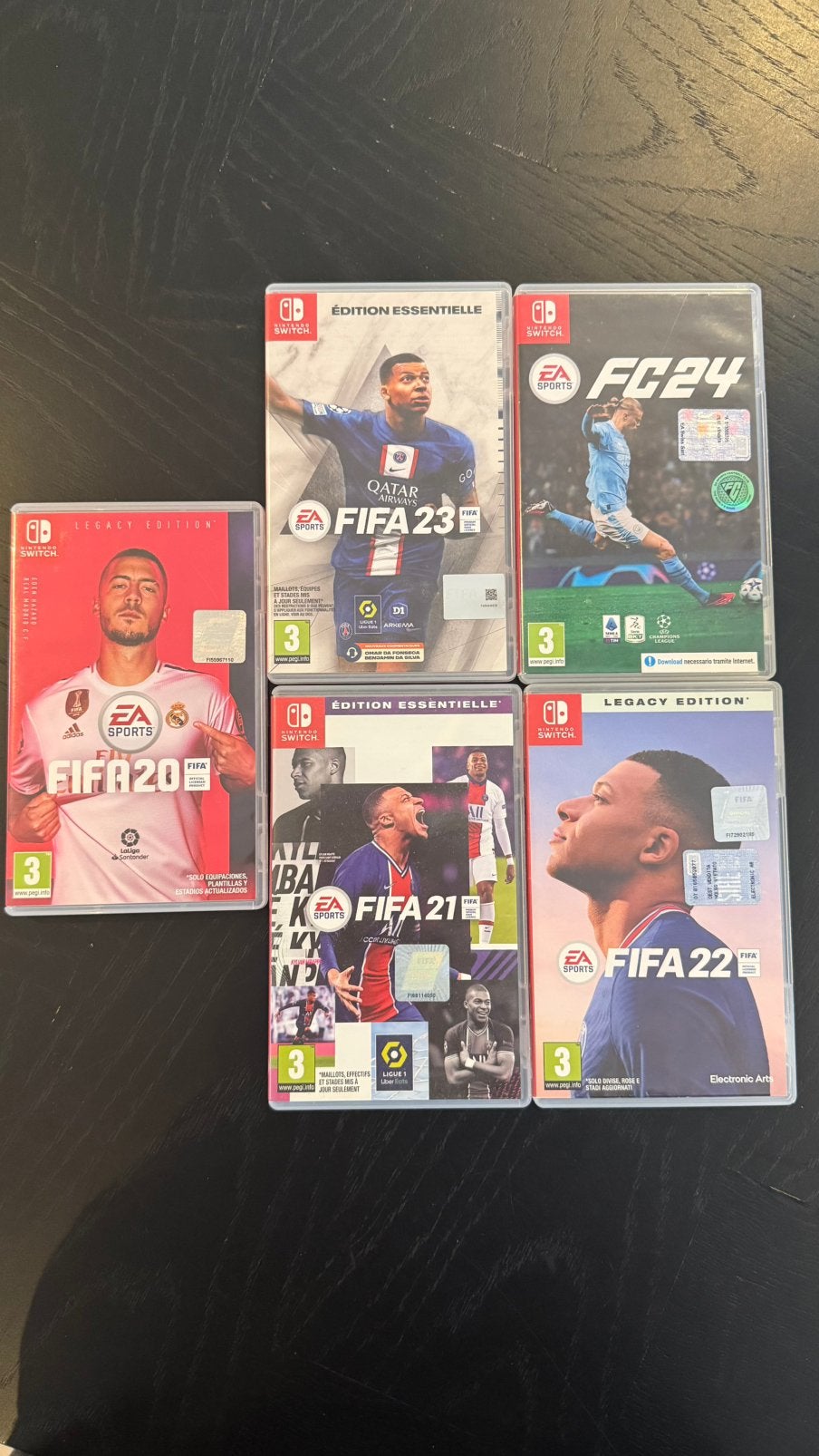 FIFA 20 + FIFA 21 + FIFA 22 + FIFA 23+ FC 24 Nintendo Switch, Spelcomputers en Games, Ophalen of Verzenden, Zo goed als nieuw