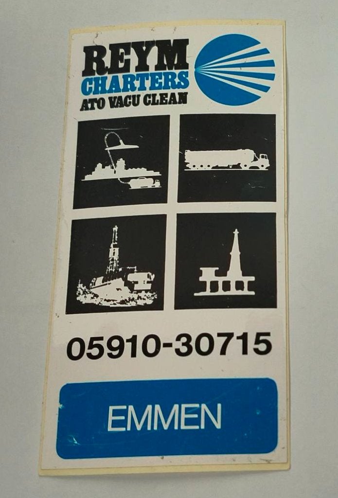 Sticker Reym Charters Ato Vacu clean Emmen, Verzamelen, Stickers, Ophalen of Verzenden, Zo goed als nieuw, Bedrijf of Vereniging