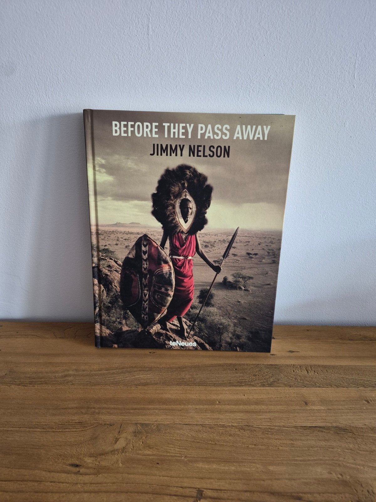 Jimmy Nelson, Before they pass away, Boeken, Ophalen of Verzenden, Zo goed als nieuw, Fotografen