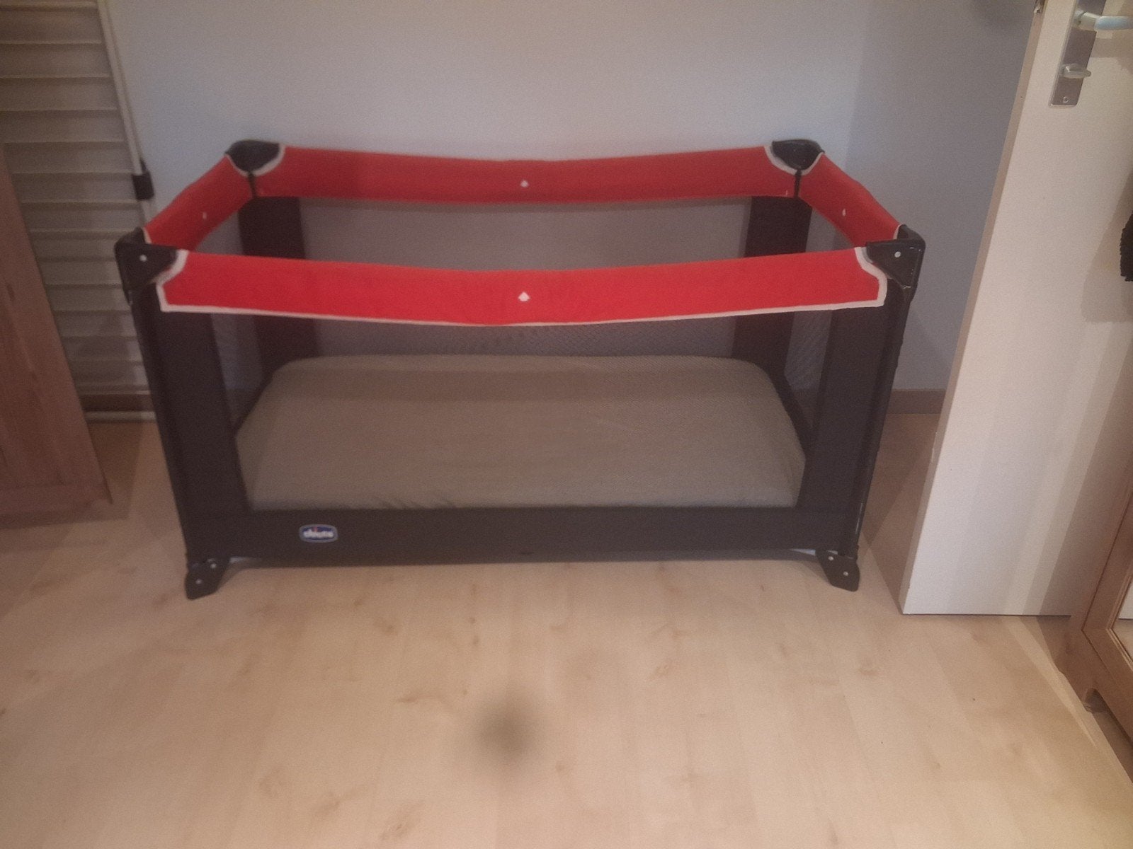 Chicco campingbedje met dik en goed matras, Kinderen en Baby's, Ophalen of Verzenden, Zo goed als nieuw