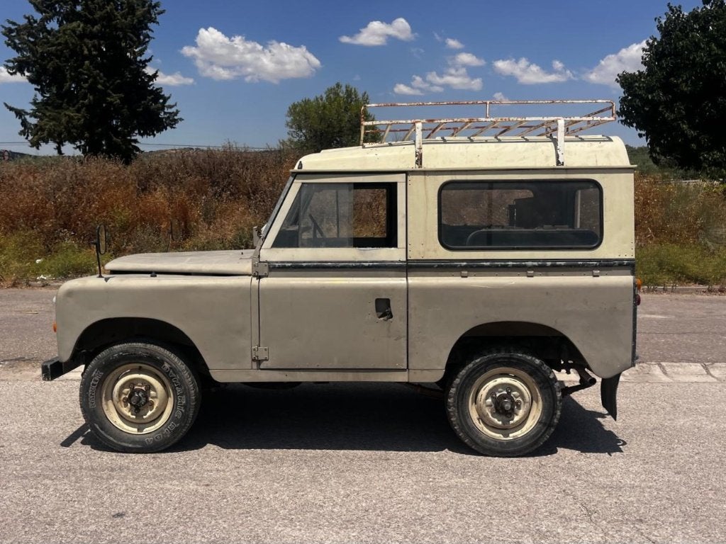 Land Rover 88, series 3, bj 1981, oldtimer, rijklaar, Auto's, Land Rover, Zwart, Beige, Bedrijf
