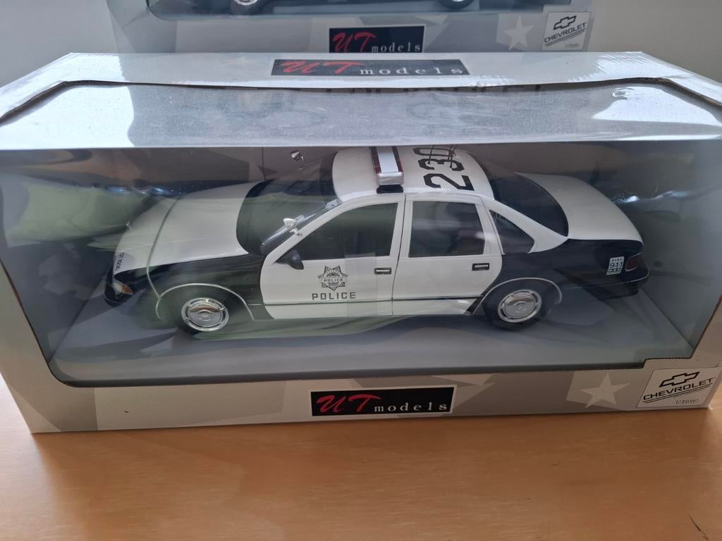 Chevrolet Caprice Las Vegas Police 1/18 Ut Models, Ophalen of Verzenden, Nieuw, Auto, UT Models