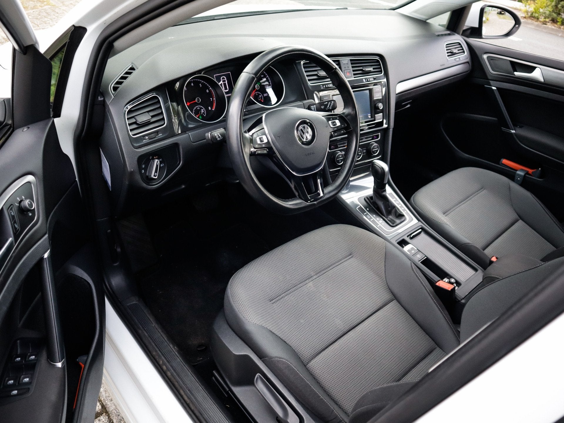 Volkswagen Golf Variant 1.5 TGI CNG Comfortline 1e-Eig. & De, 12 maanden, Stof, 4 cilinders, Wit