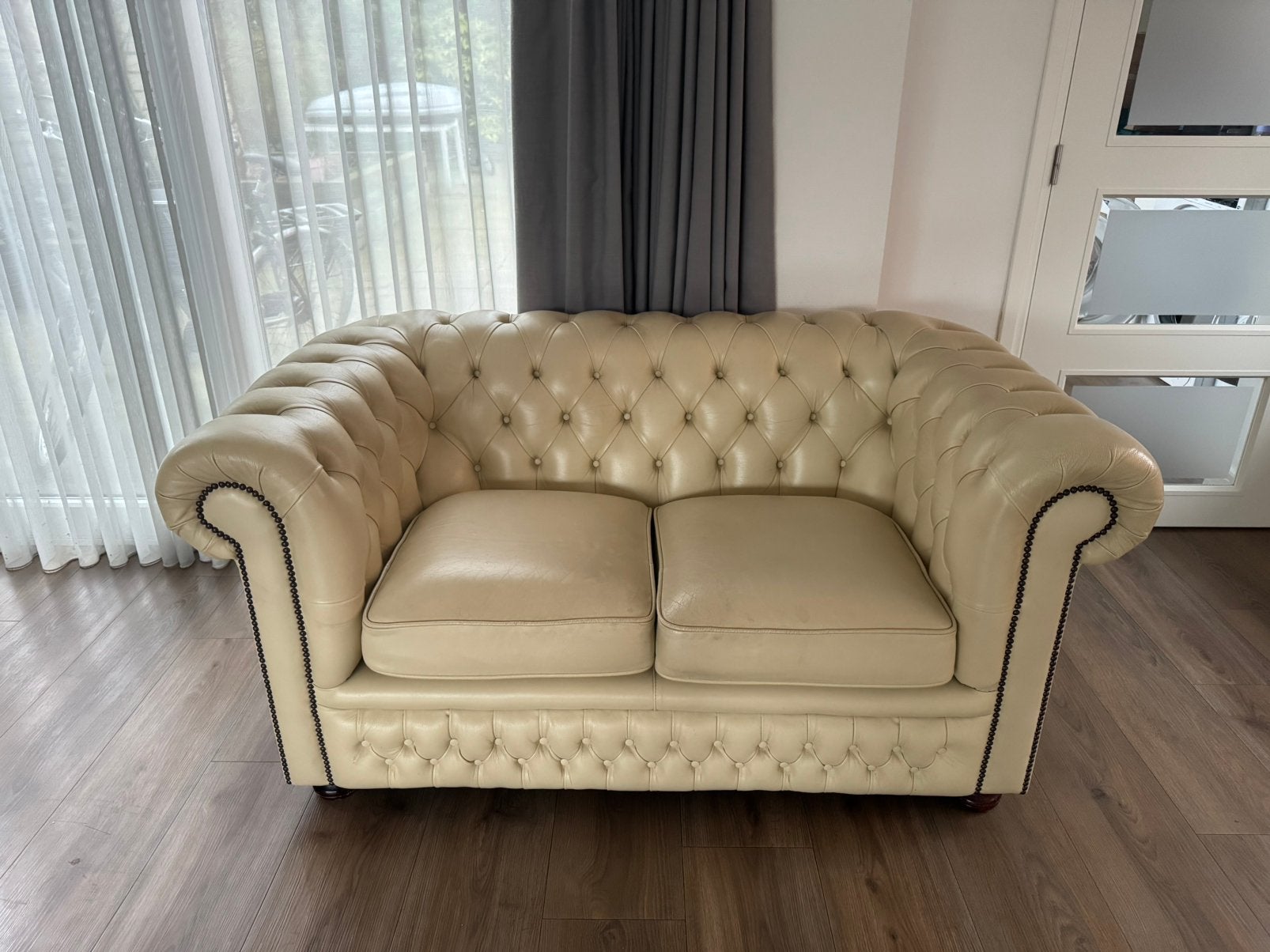 Springvale  Originele Chesterfield 2-zits bank leer, Ophalen, Gebruikt, Tweepersoons, Rechte bank