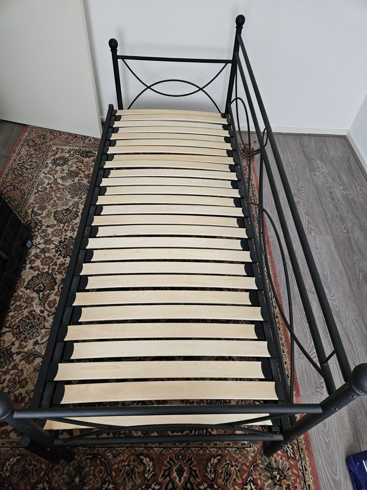 Uitschuifbed 1 persoonsbed, Huis en Inrichting, Eenpersoons, Zwart, 190 cm of minder, 80 cm