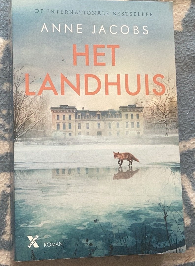 Het Landhuis - Anne Jacobs (Roman), Boeken, Ophalen of Verzenden, Zo goed als nieuw, Nederland