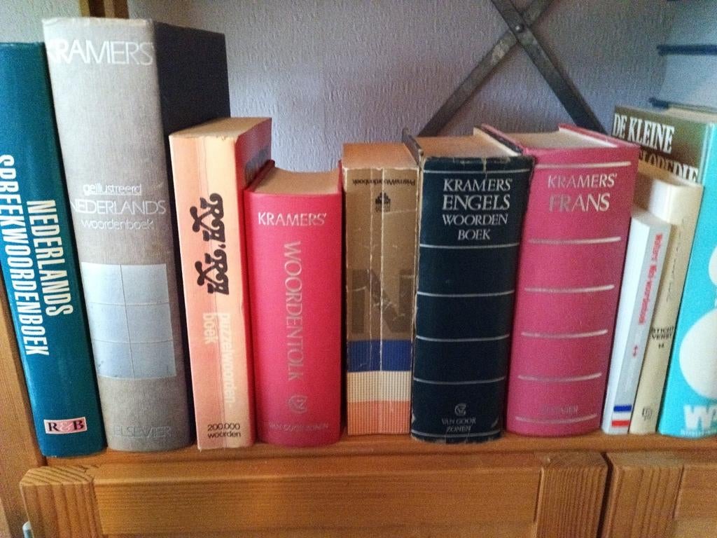 Diverse Woordenboeken en Encyclopedieën Collectie, Complete serie, Diverse auteurs, Algemeen, Ophalen
