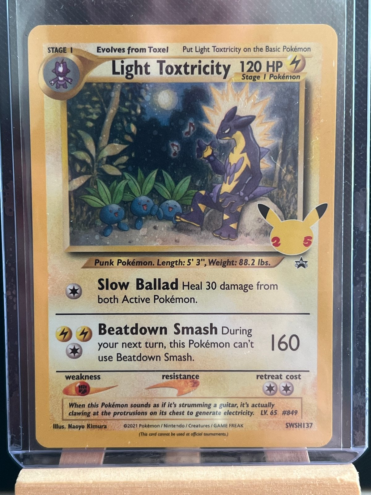 Pokémon Kaart: Light Toxtricity SWSH137 (Zo goed als nieuw), Ophalen of Verzenden, Zo goed als nieuw, Losse kaart