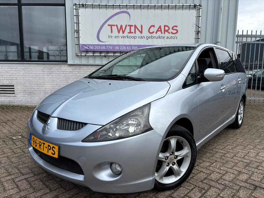 Mitsubishi Grandis 2.4-16V Intense 6p. Airco Automaat, Auto's, Mitsubishi, Bedrijf, 93 €/maand, Euro 4, 2378 cc