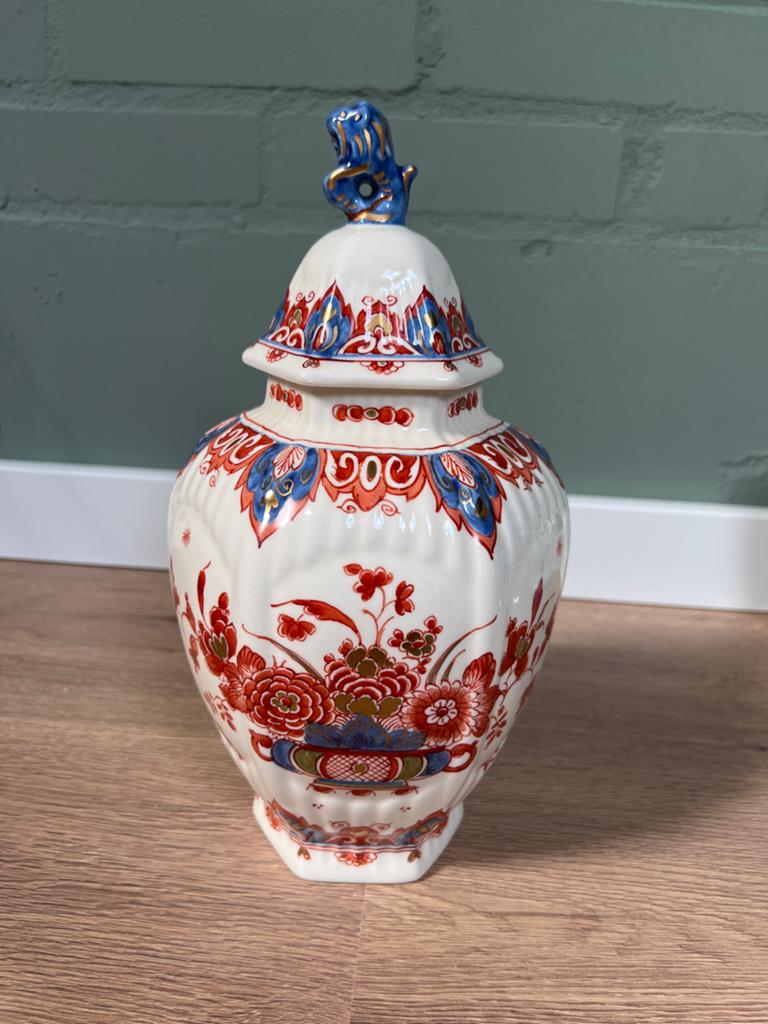 Delfts blauwe vaas met deksel, kleine schade, Antiek en Kunst, Antiek | Vazen, Ophalen