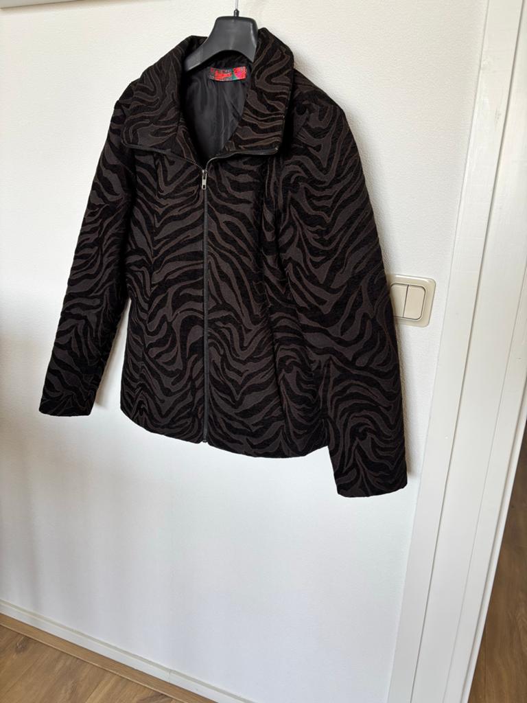 Desigual Zebra Print Jas Maat M, Kleding | Dames, Jassen | Winter, Ophalen, Zo goed als nieuw, Maat 38/40 (M), Zwart