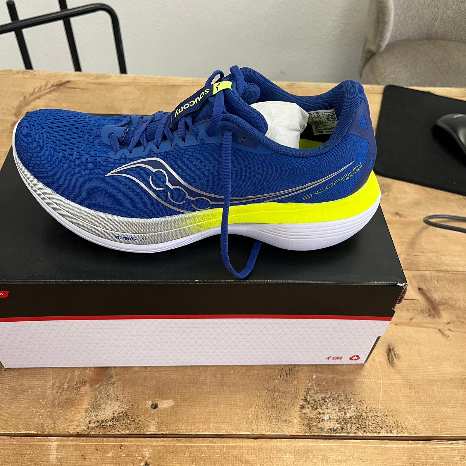 Saucony M Endorphin Trainer / 43, Sport en Fitness, Loopsport en Atletiek, Hardloopschoenen, Nieuw, Hardlopen, Saucony