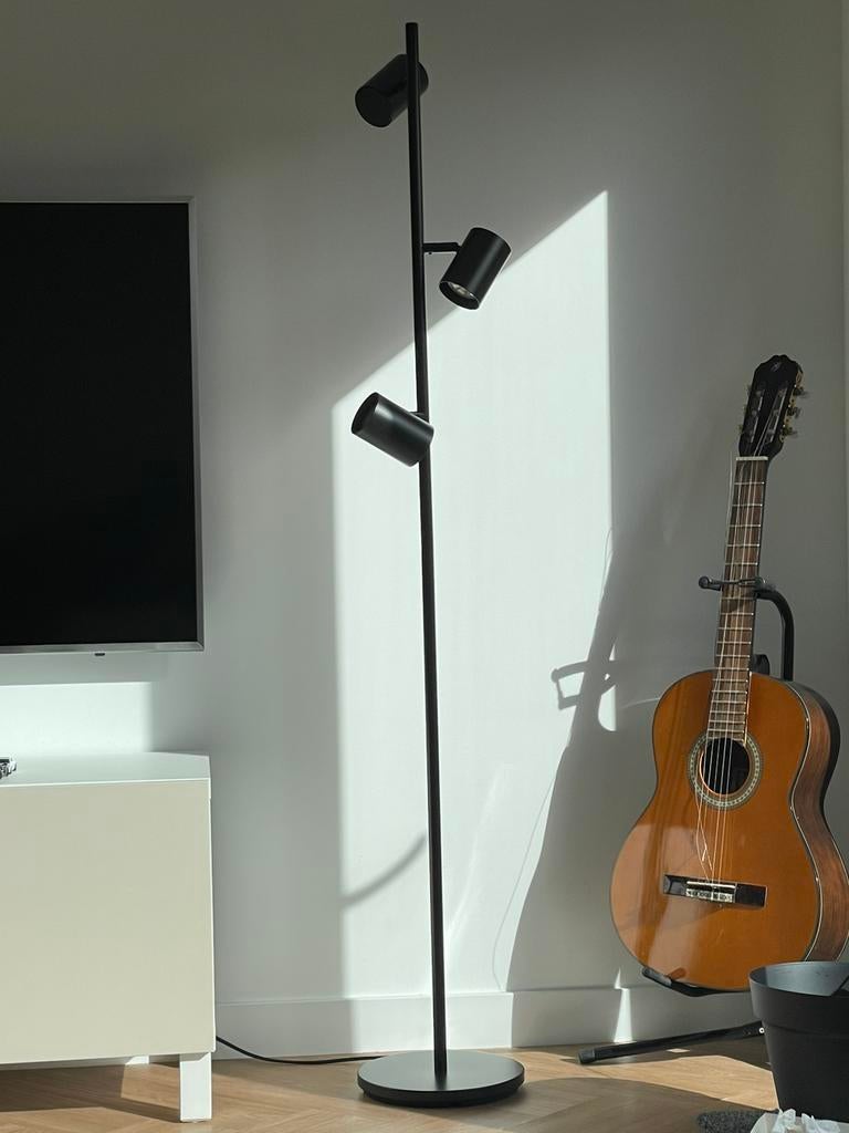 Staandlamp zwart, Ophalen of Verzenden, Zo goed als nieuw
